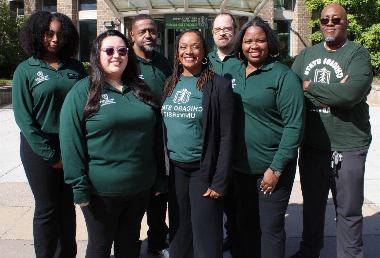 (Front row) Marquita Gill, Director Marion Berry, Guadelupe Cabrera (Back row) Arthur Horton, Deneen Brackett, Kevin Newell and Tiki Brown